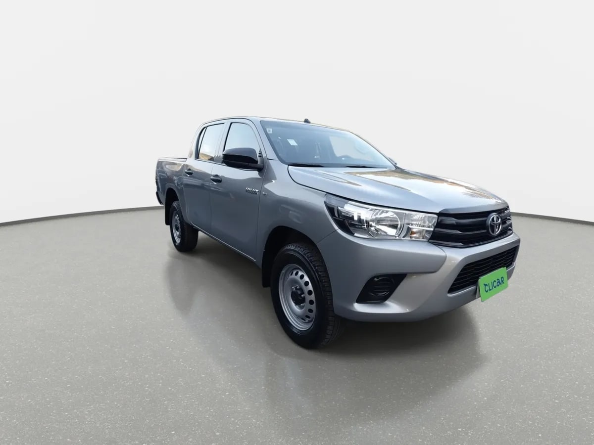 Toyota Hilux 2.4 Dx Diesel 4x2 Dob. Cab. Mt 4p año 2025