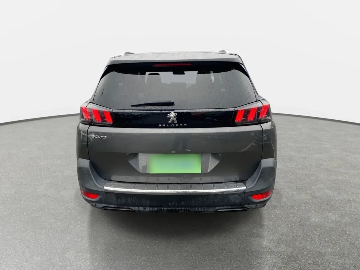 Peugeot 5008 1.5 Allure Pack Bluehdi 130 4x2 Eat8 5p año 2024