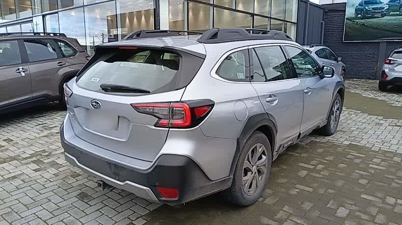 Subaru Outback 2.5i Dynamic Awd Cvt At 5p año 2022