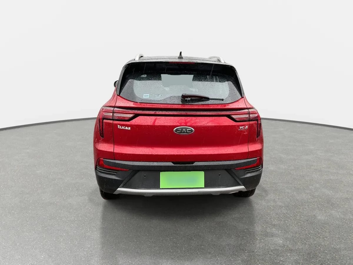 JAC Js4 1.6 Comfort 4x2 Bicolor Mt 5p año 2023