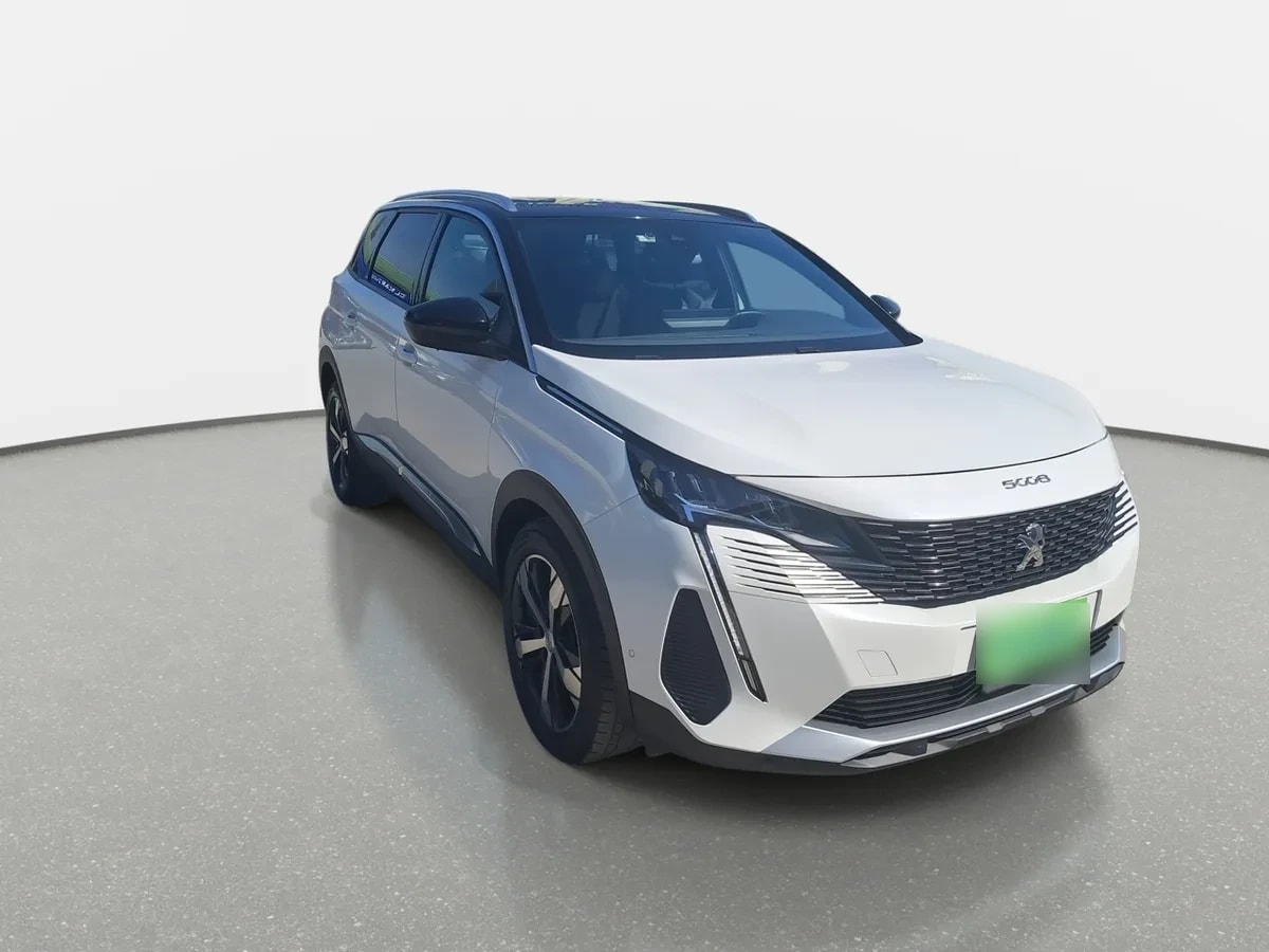 Peugeot 5008 1.5 Allure Pack Bluehdi 130 4x2 Eat8 5p año 2024