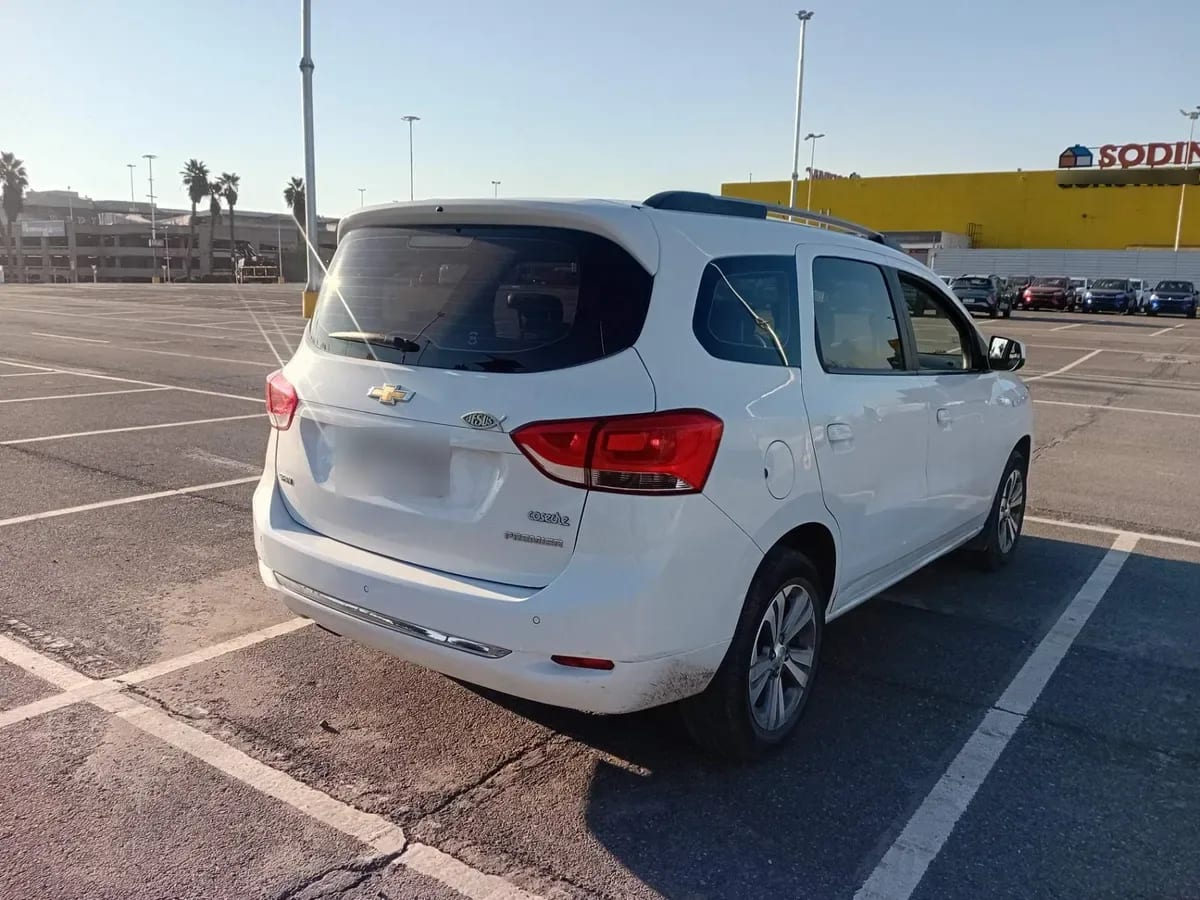 Chevrolet Spin 1.8 Premier 4x2 Mt 5p año 2023