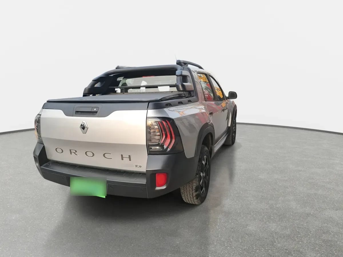Renault Oroch 1.3 Intens Outsider Dob. Cab. 4x2 At 4p año 2023