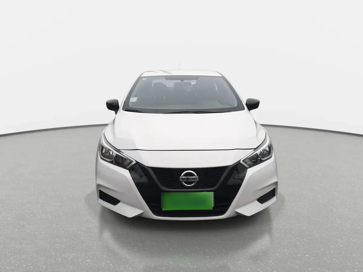 Nissan Versa 1.6 Sense 4x2 Mt 4p año 2023