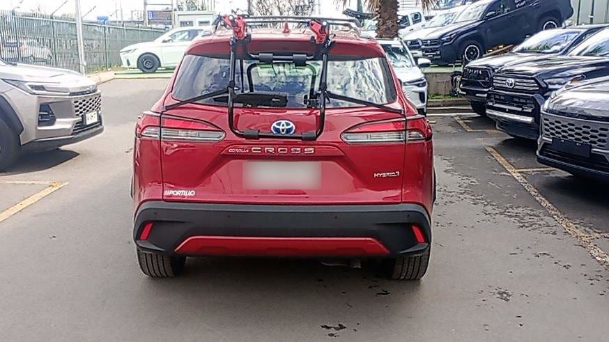 Toyota Corolla Cross 1.8 Seg Hybrid 4x2 Cvt At 5p año 2023