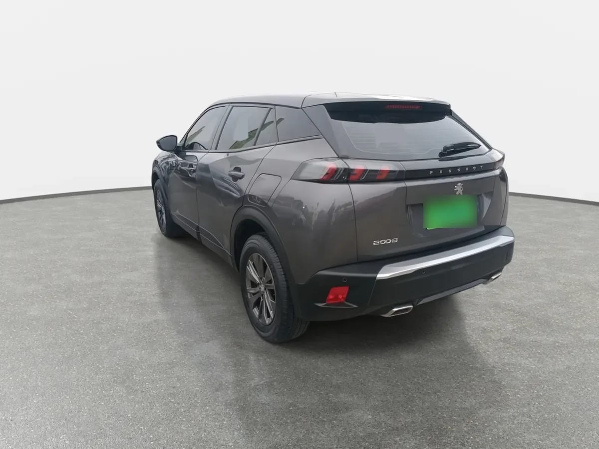 Peugeot 2008 1.2 Active Puretech 130 4x2 Mt 5p año 2023