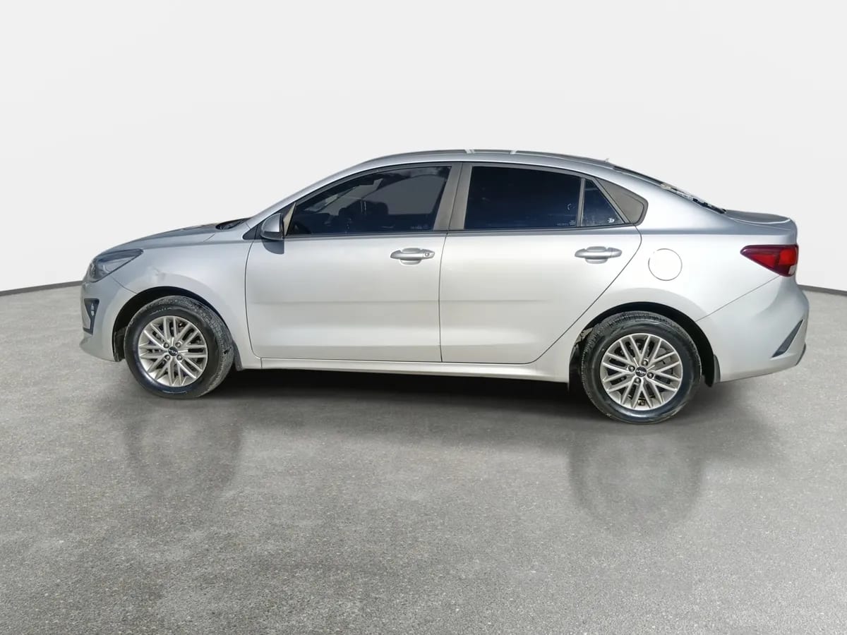 Kia Rio4 1.4 Lx 4x2 Ac Dab 6mt 4p año 2023