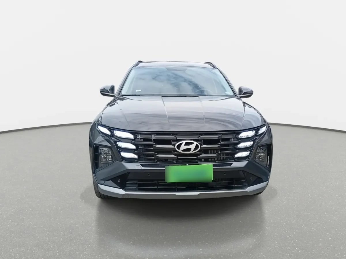 Hyundai Tucson 2.0 Nx4 Plus Fl Diesel 2wd At 5p año 2025