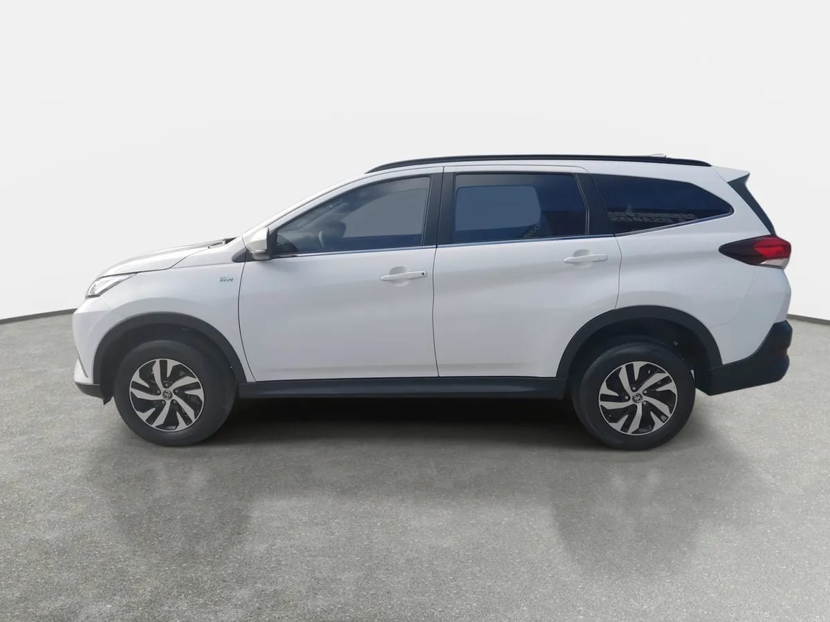 Toyota Rush 1.5 Xei 4x2 Mt 5p año 2023