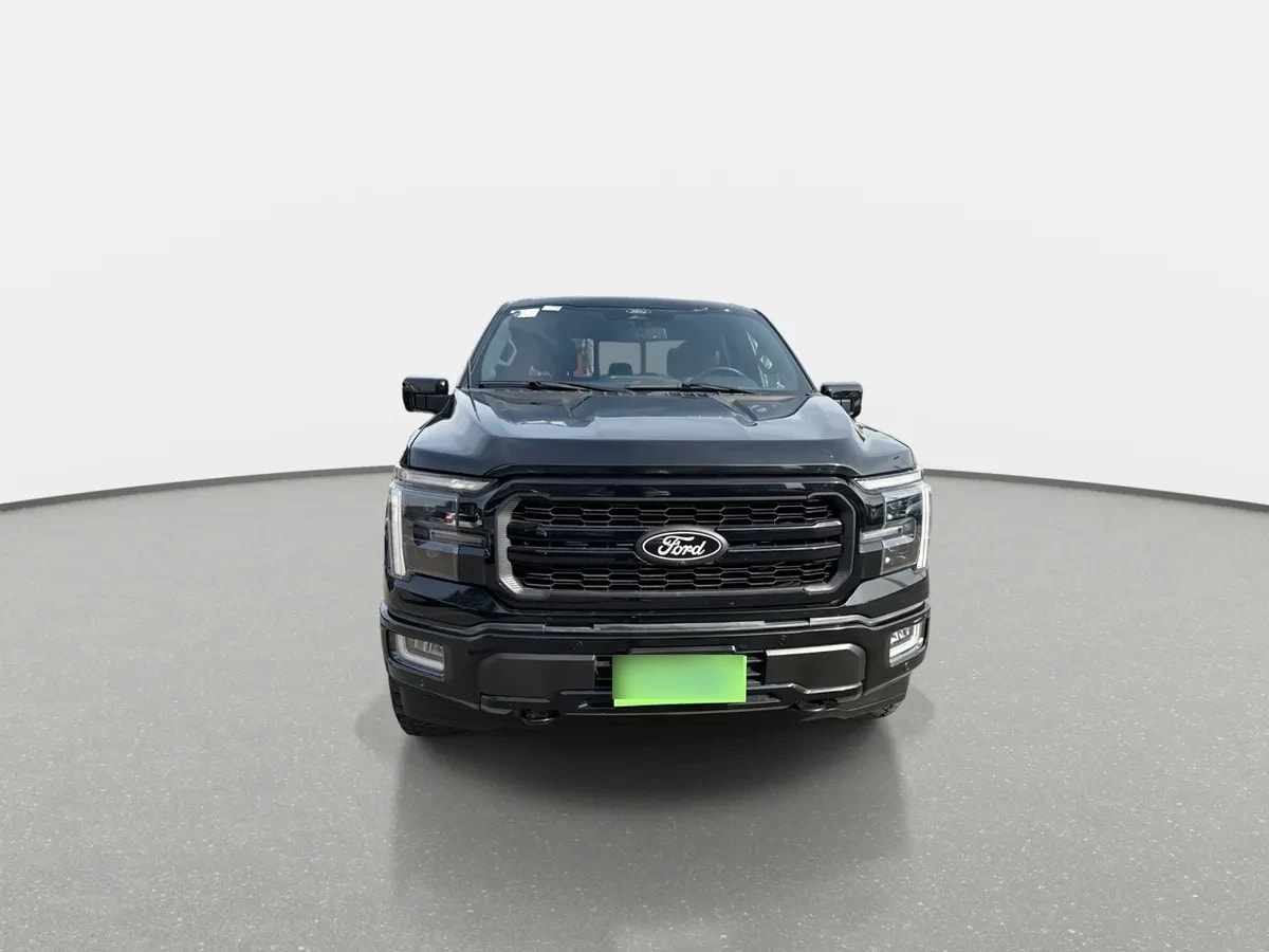 Ford F-150 5.0 Lariat Black Cc 4x4 Dob. Cab. At 4p año 2025
