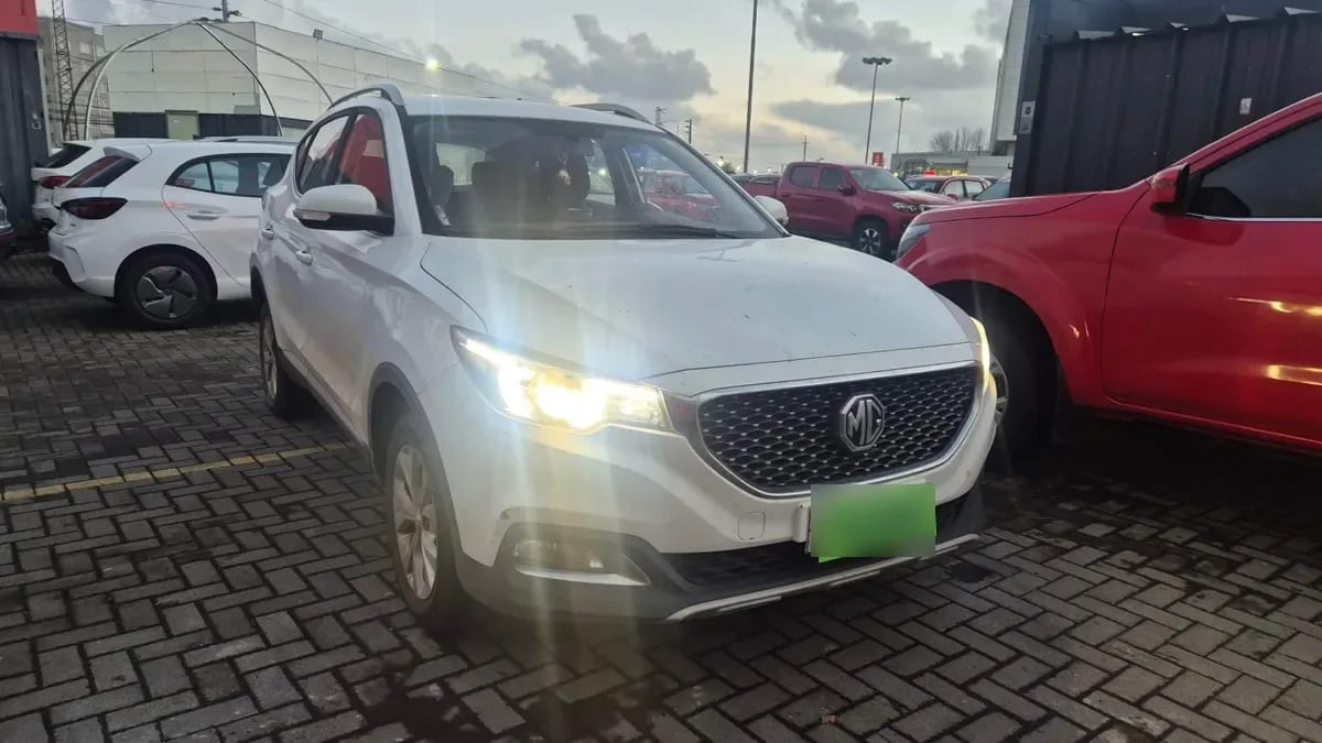 MG Mg Zs 1.5 Std 4x2 Mt 5p año 2024