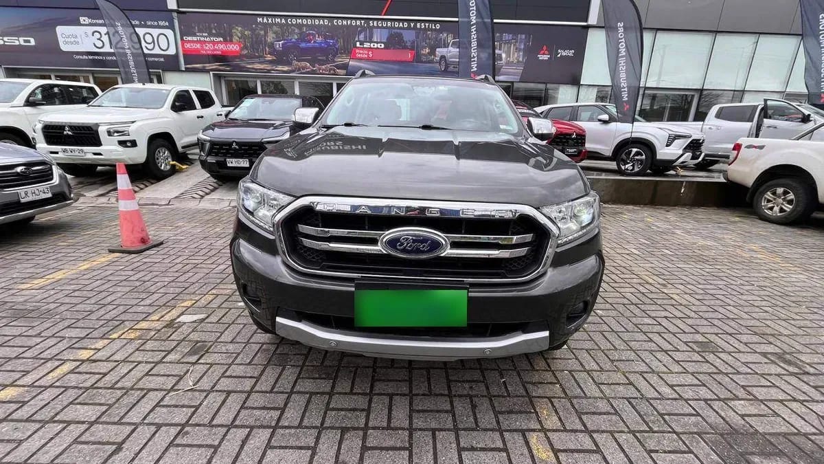 Ford Ranger 3.2 Ltd 4x4 Diesel Dob. Cab. At 4p año 2023