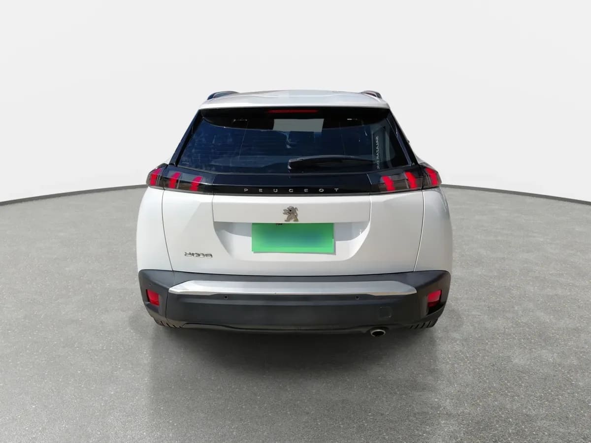 Peugeot 2008 1.5 Active Bluehdi Diesel 100 4x2 Mt 5p año 2023