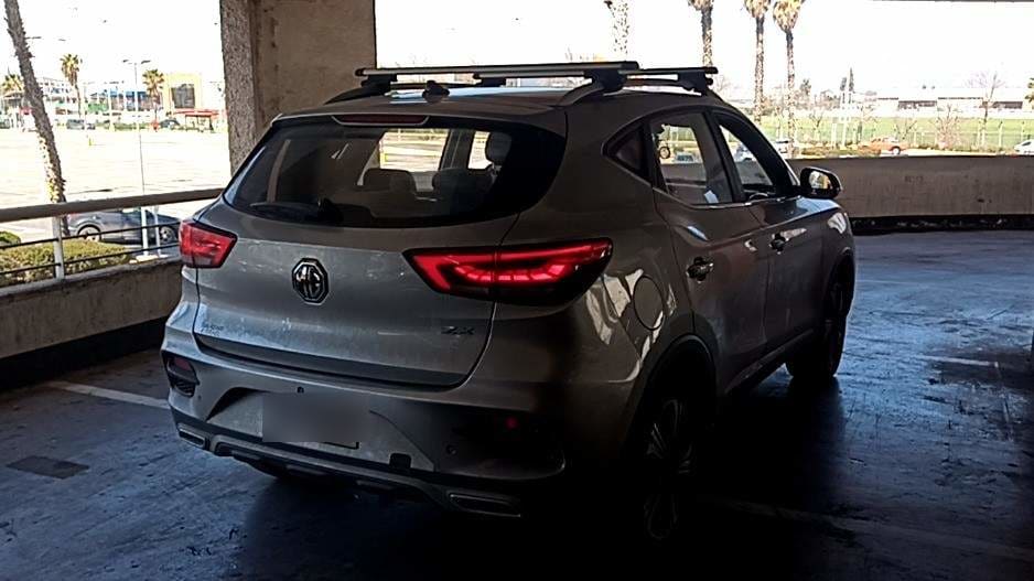 MG Mg Zx 1.5 Dlx 4x2 Mt 5p año 2022
