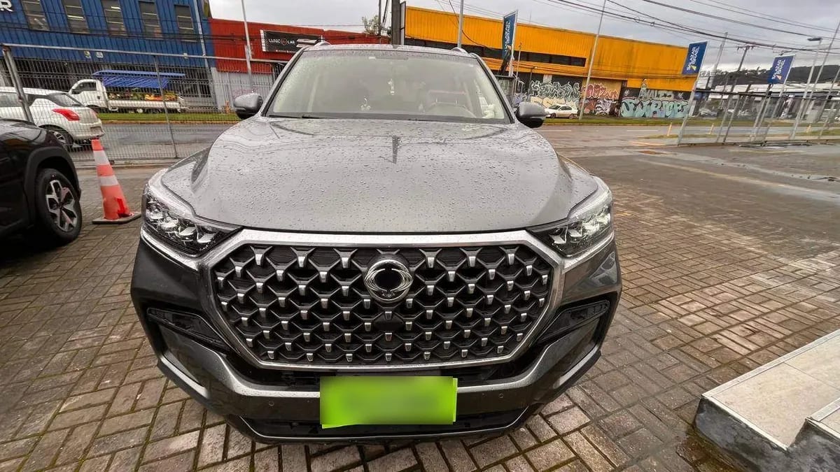Ssangyong Rexton 2.2t Lx Diesel 4x2 2ab 8at 5p año 2022