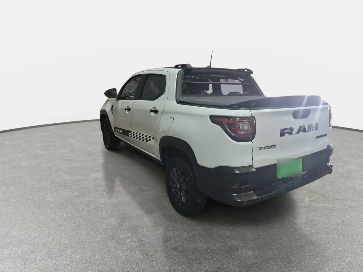 Ram 700 1.4 Bighorn 4x2 Dob. Cab. Mt 4p año 2023