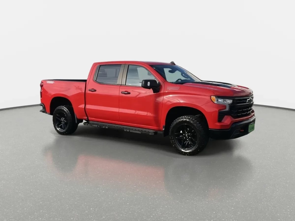 Chevrolet Silverado 5.3 Lt R Trail Boss Z71 4x4 At 4p año 2024
