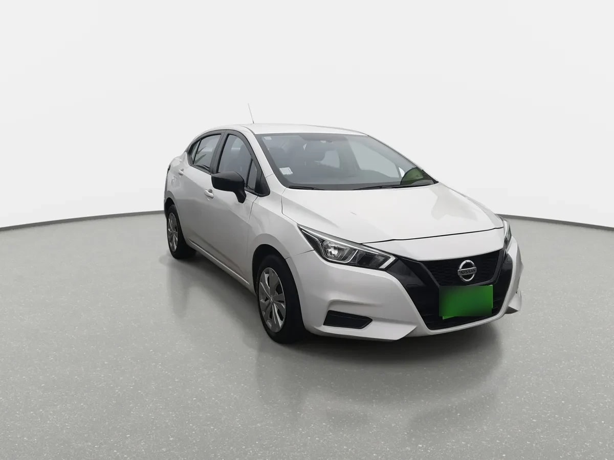 Nissan Versa 1.6 Sense 4x2 Mt 4p año 2023