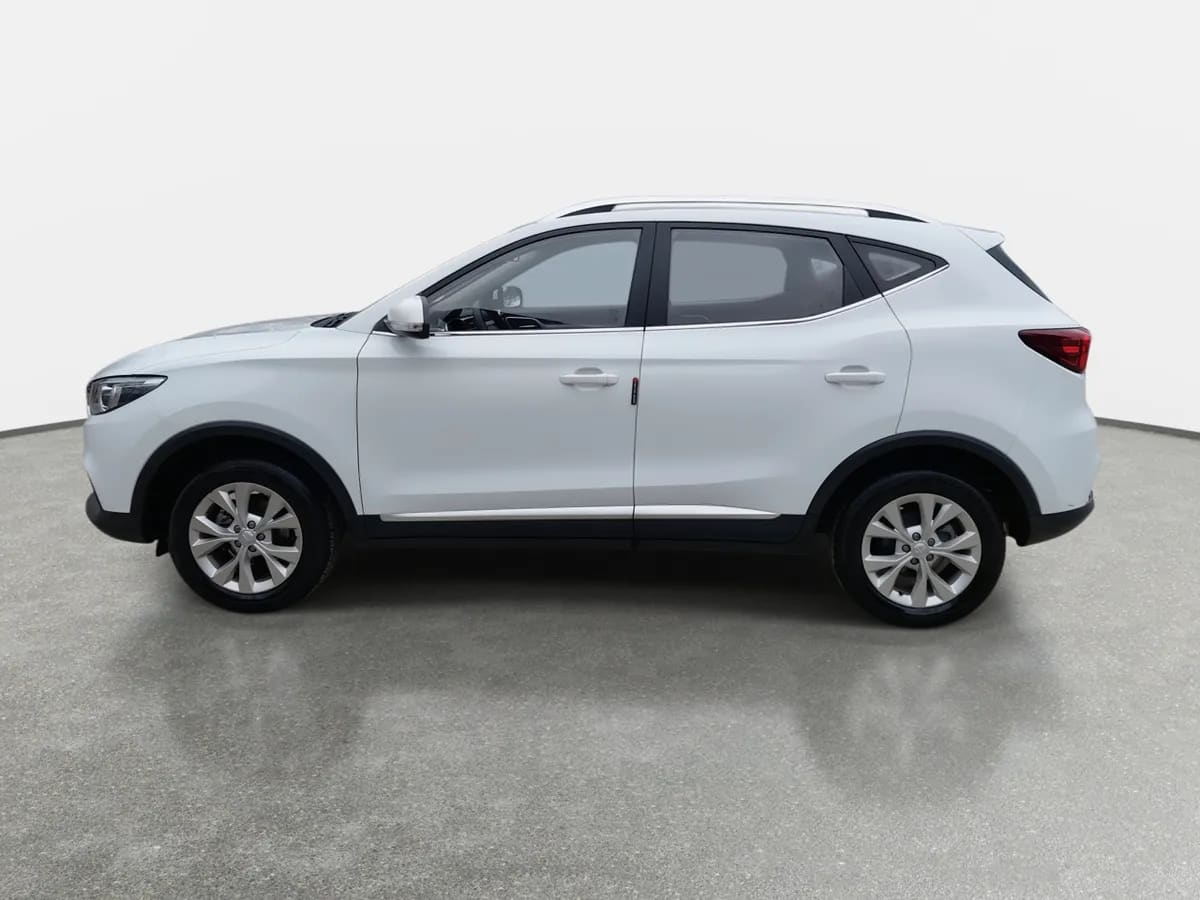 MG Mg Zs 1.5 Std 4x2 Mt 5p año 2024