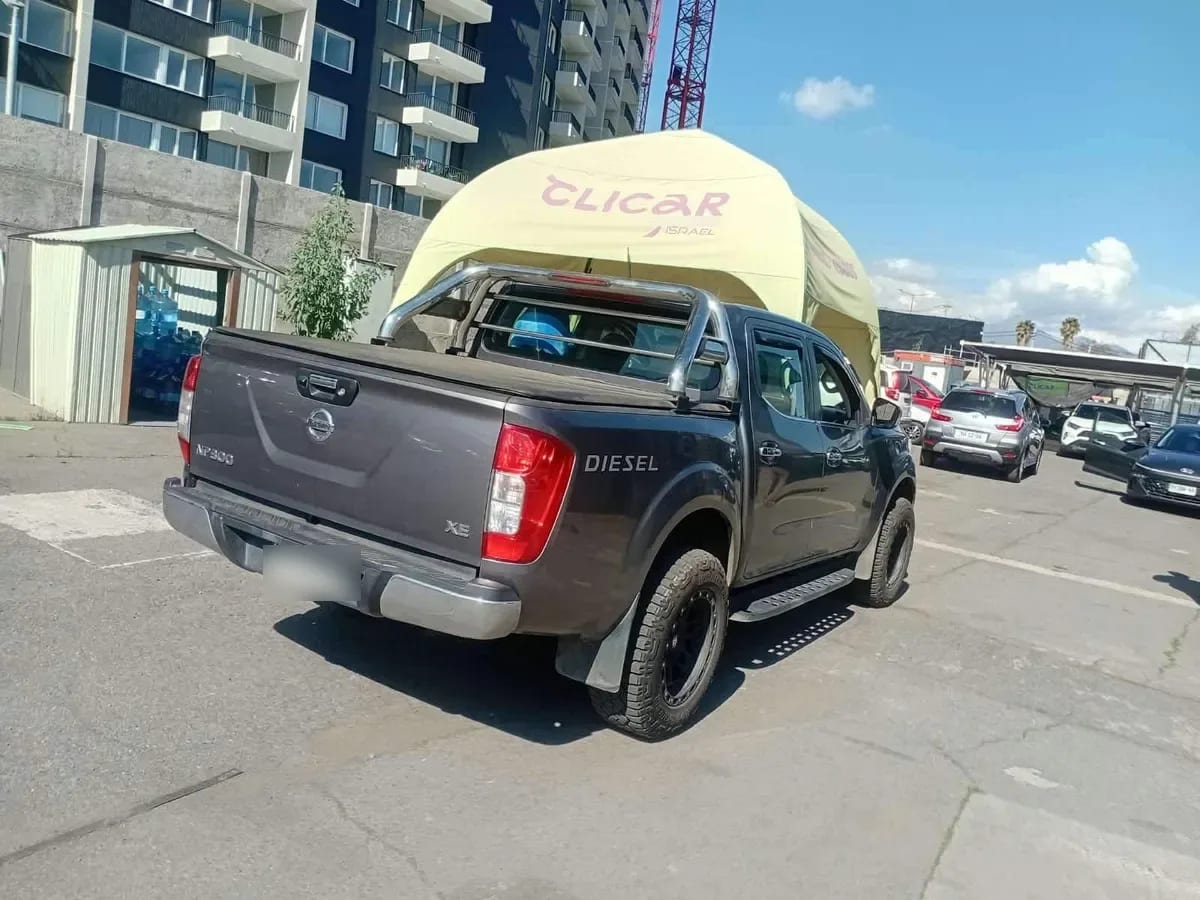 Nissan Np300 2.3 Xe Diesel 2wd Dob. Cab. Mt 4p año 2019
