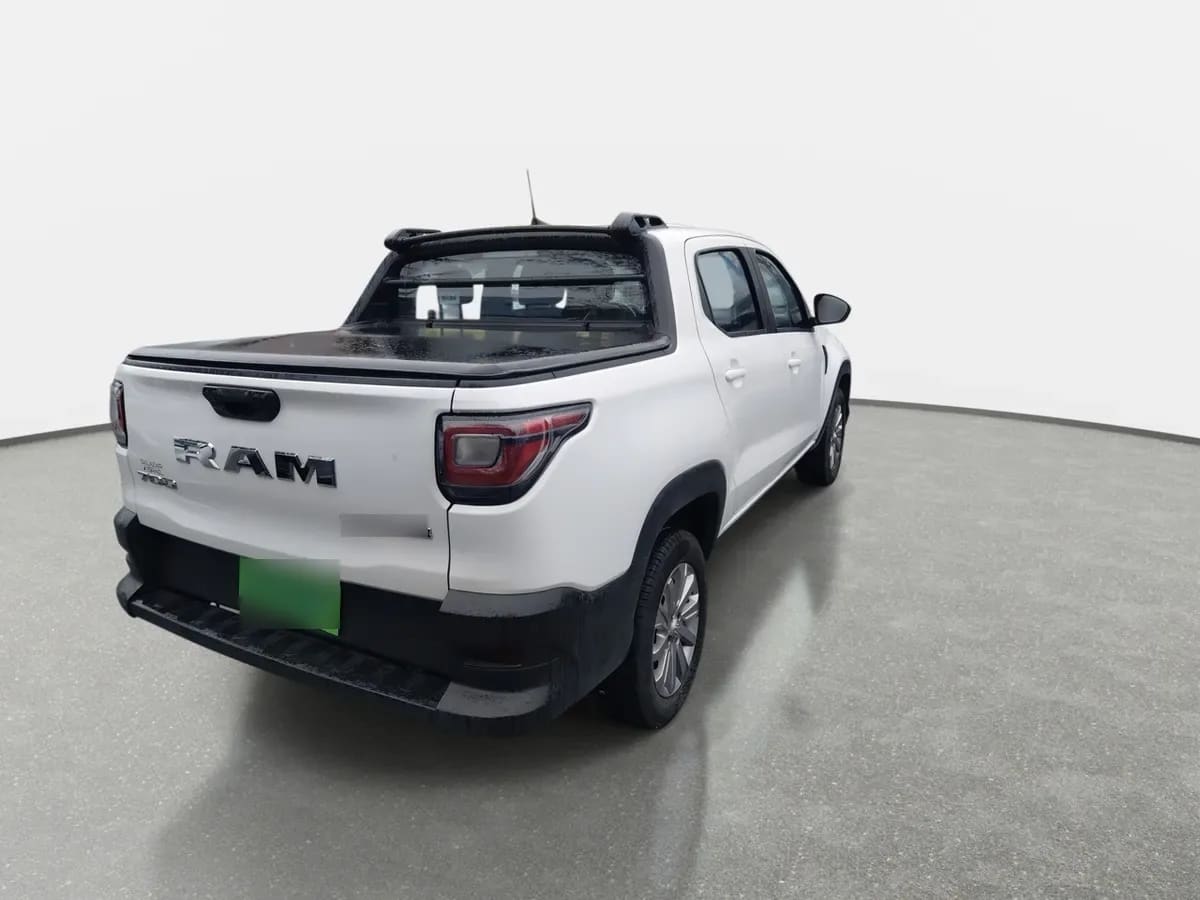 Ram 700 1.4 Bighorn 4x2 Dob. Cab. Mt 4p año 2024