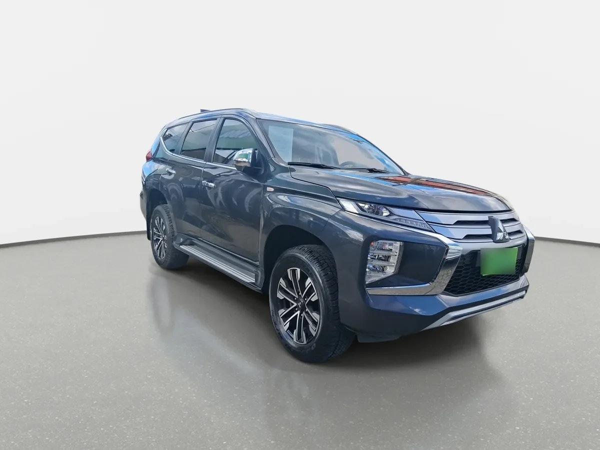Mitsubishi Montero Sport 3.0 4x2 At 5p año 2024