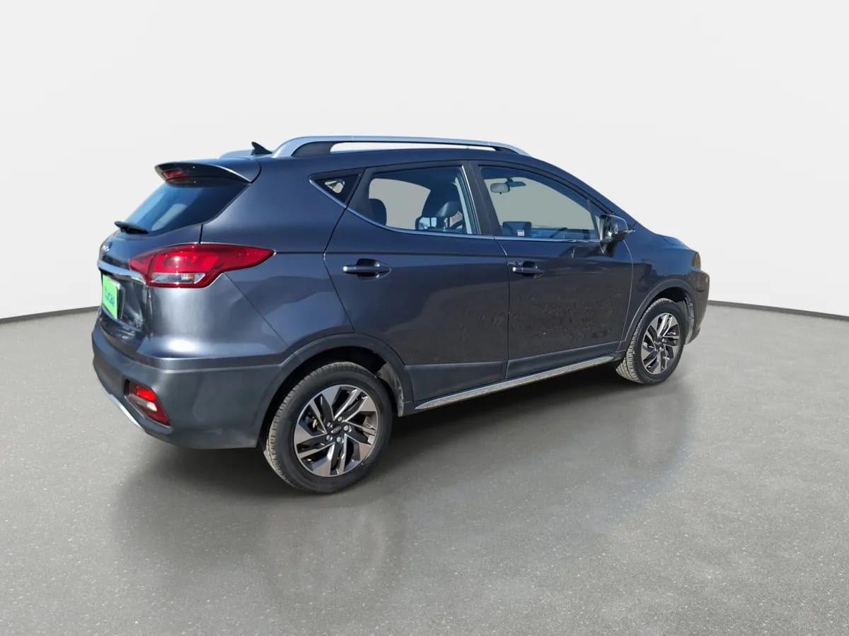 JAC Js3 1.6 Advance 4x2 Mt 5p año 2023