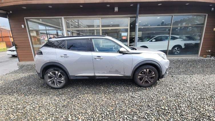 Peugeot 2008 1.5 Allure Bluehdi Diesel 4x2 130 At 5p año 2021