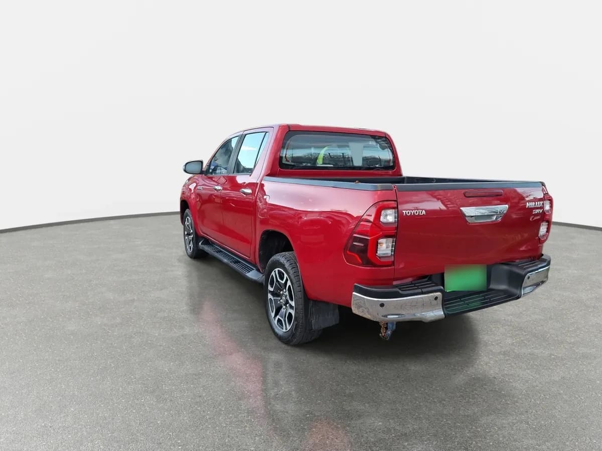 Toyota Hilux 2.8 Srv Diesel 4x4 Dob. Cab. At 4p año 2024