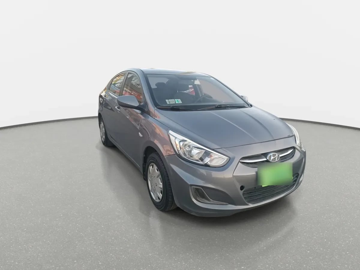 Hyundai Accent 1.4 Gl Rb 4x2 Sdn 2ab Ac Abs At 4p año 2016