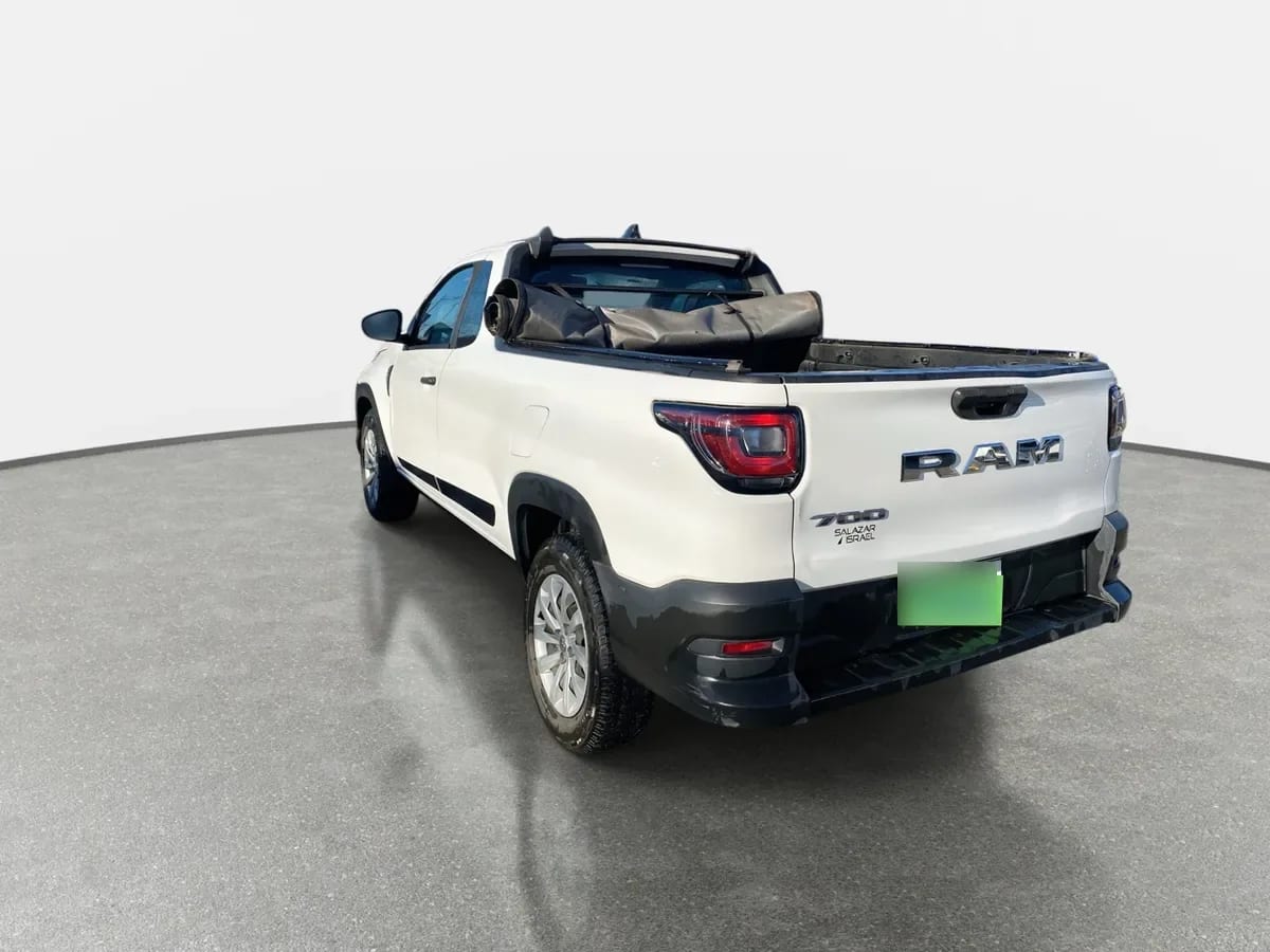 Ram 700 1.4 Slt 4x2 Cab. Sim. Mt 2p año 2023