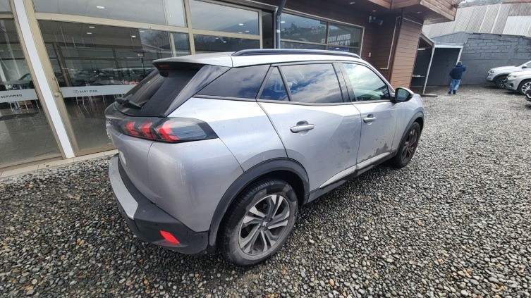 Peugeot 2008 1.5 Allure Bluehdi Diesel 4x2 130 At 5p año 2021