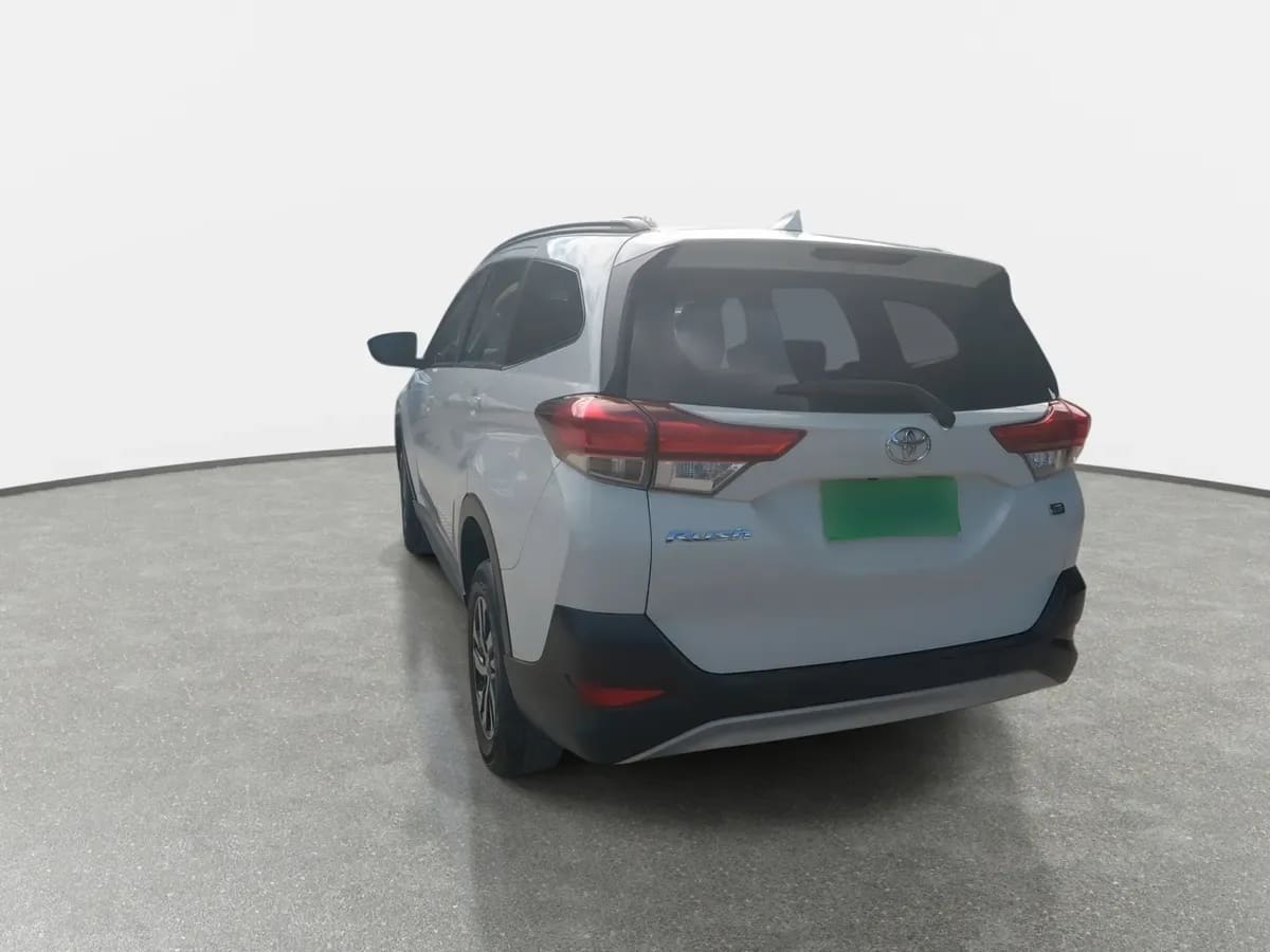 Toyota Rush 1.5 Xei 4x2 Mt 5p año 2023