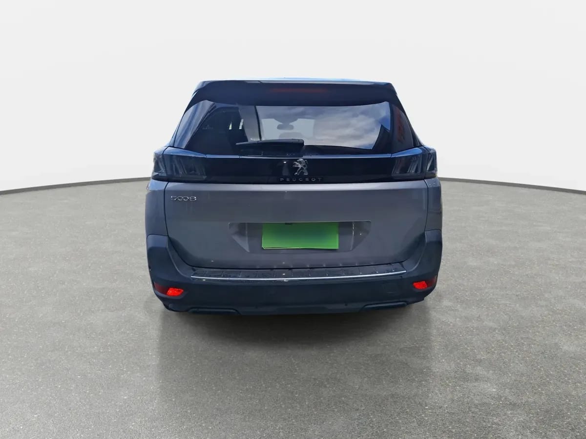 Peugeot 5008 1.5 Allure Pack Bluehdi 130 4x2 Eat8 5p año 2024