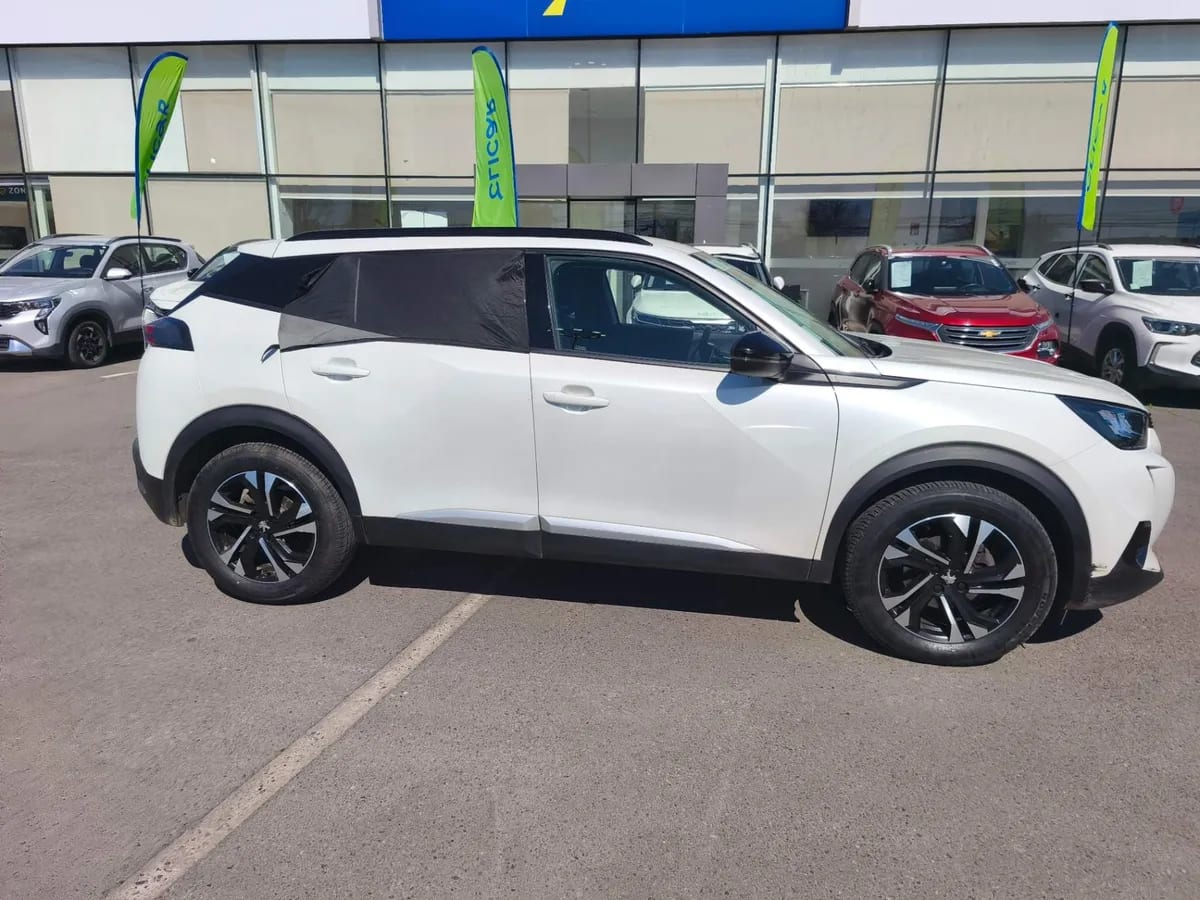 Peugeot 2008 1.2 Allure Puretech 130 4x2 At 5p año 2022