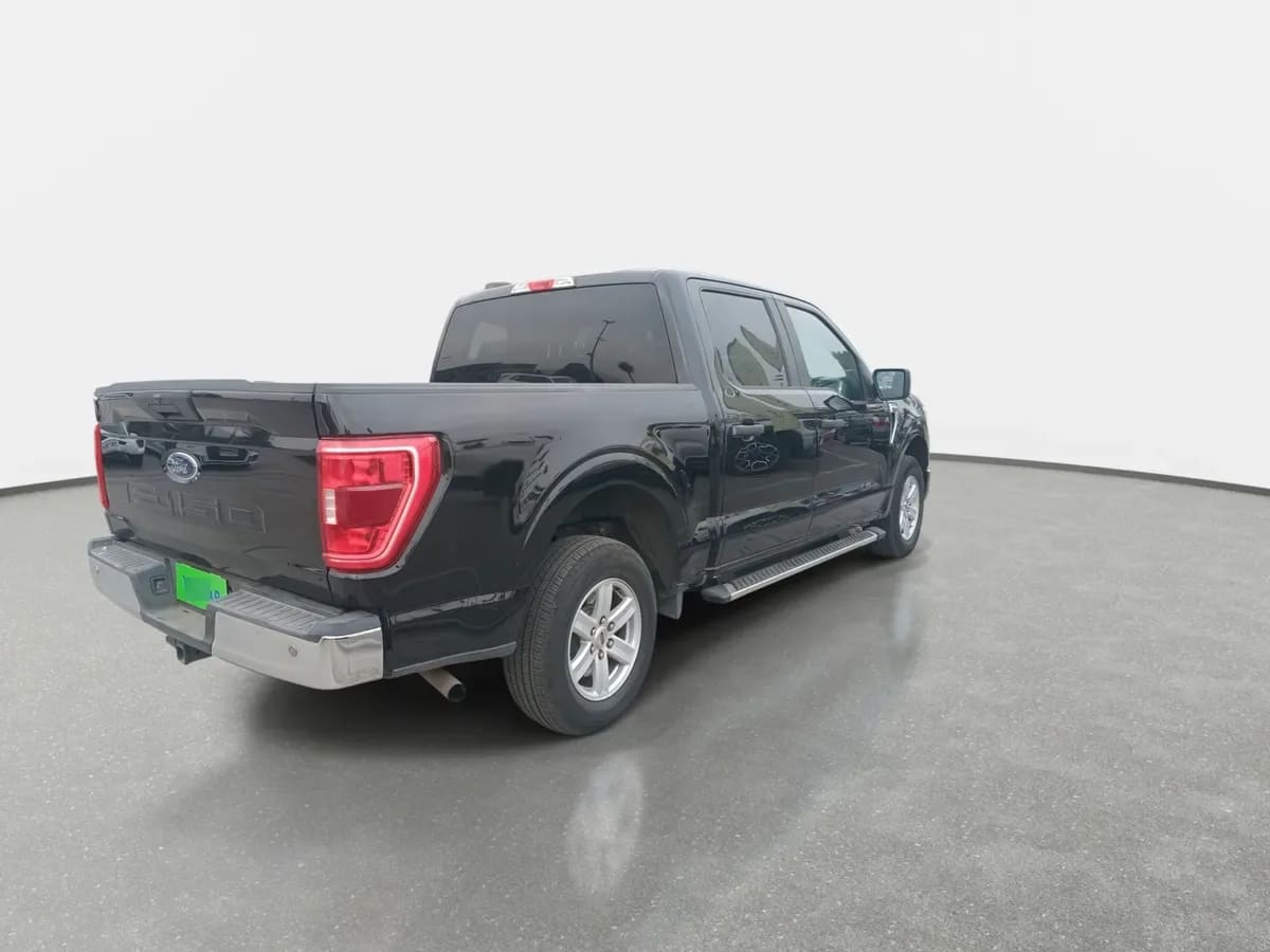 Ford F-150 3.3 Xlt Cc Dob. Cab. 4x2 At 4p año 2023