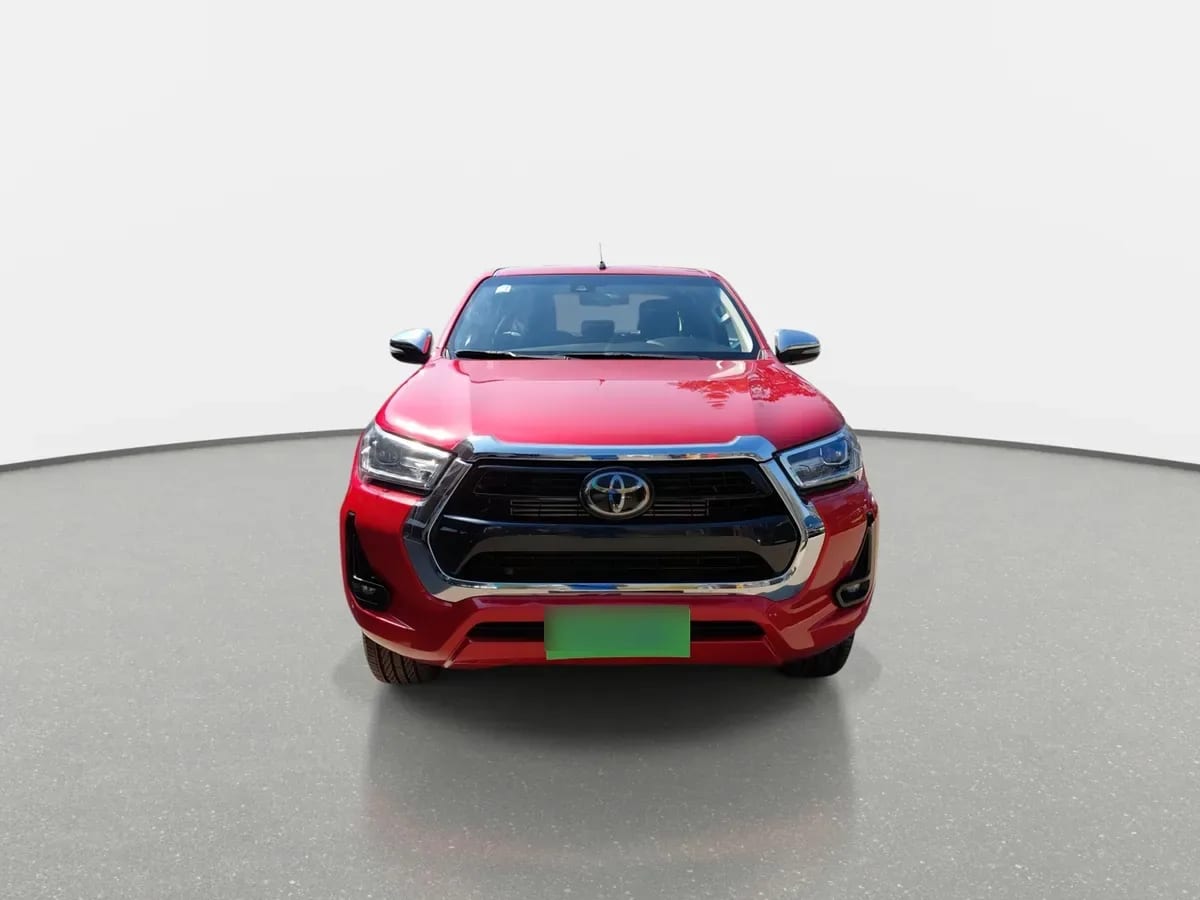 Toyota Hilux 2.8 Srv Diesel 4x4 Dob. Cab. At 4p año 2024