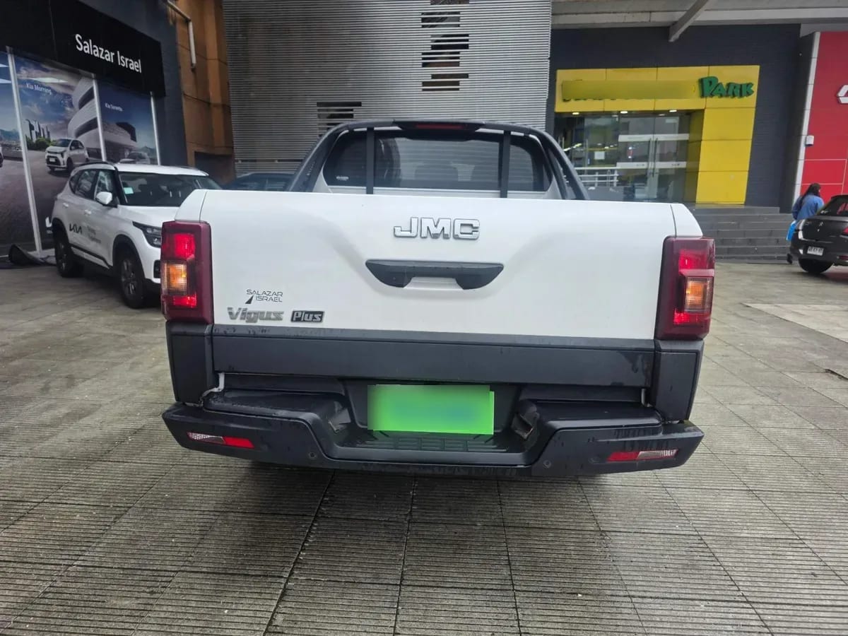 JMC Vigus 2.0 Plus Diesel 4x2 Euro6c Mt 4p año 2024