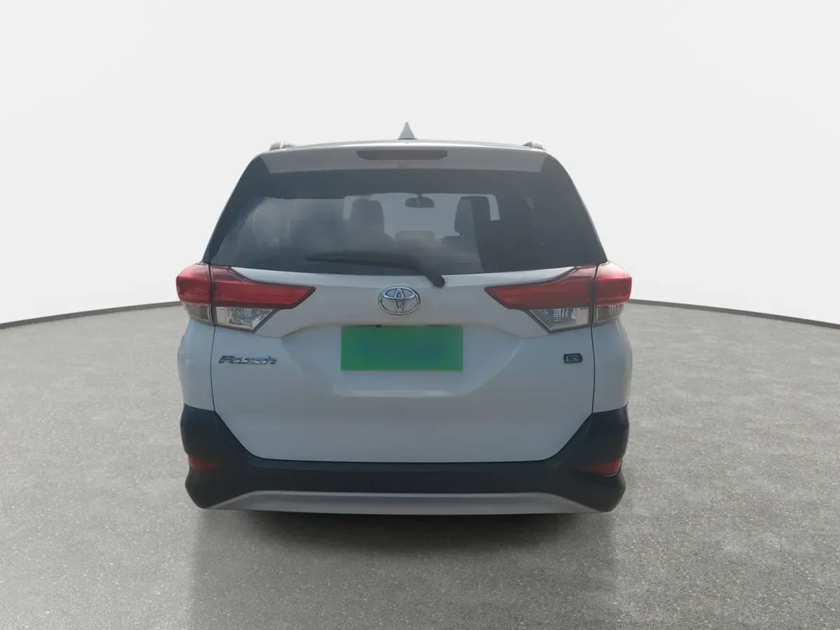 Toyota Rush 1.5 Xei 4x2 Mt 5p año 2023