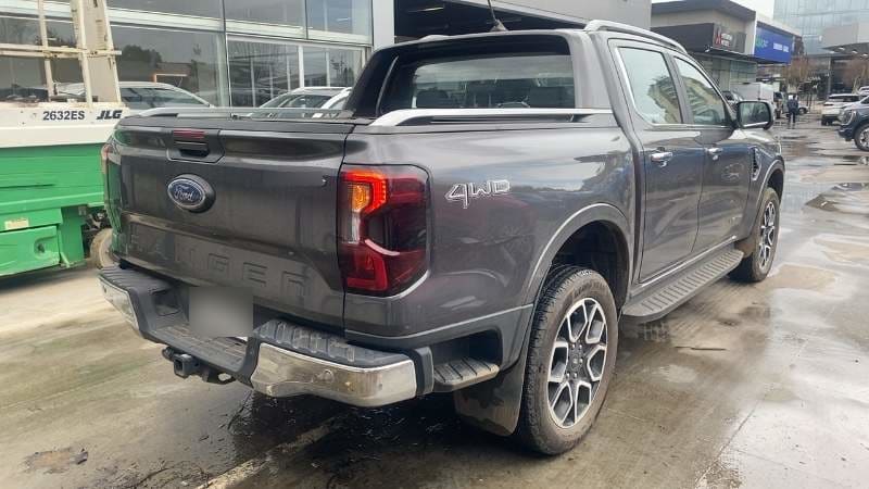 Ford Ranger 3.0 Ltd Diesel 4x4 Dob. Cab. At 4p año 2025