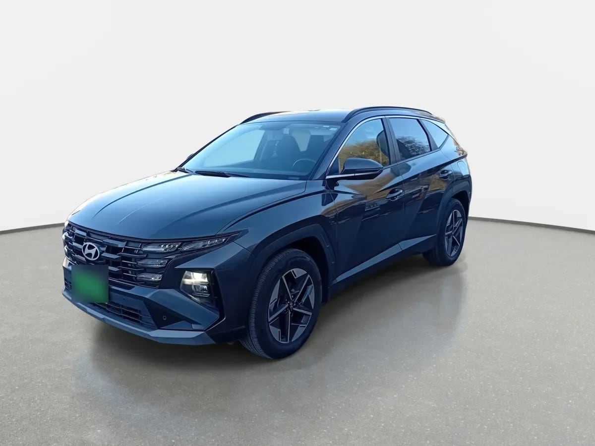 Hyundai Tucson 2.0 Nx4 Plus Fl Diesel 2wd At 5p año 2025