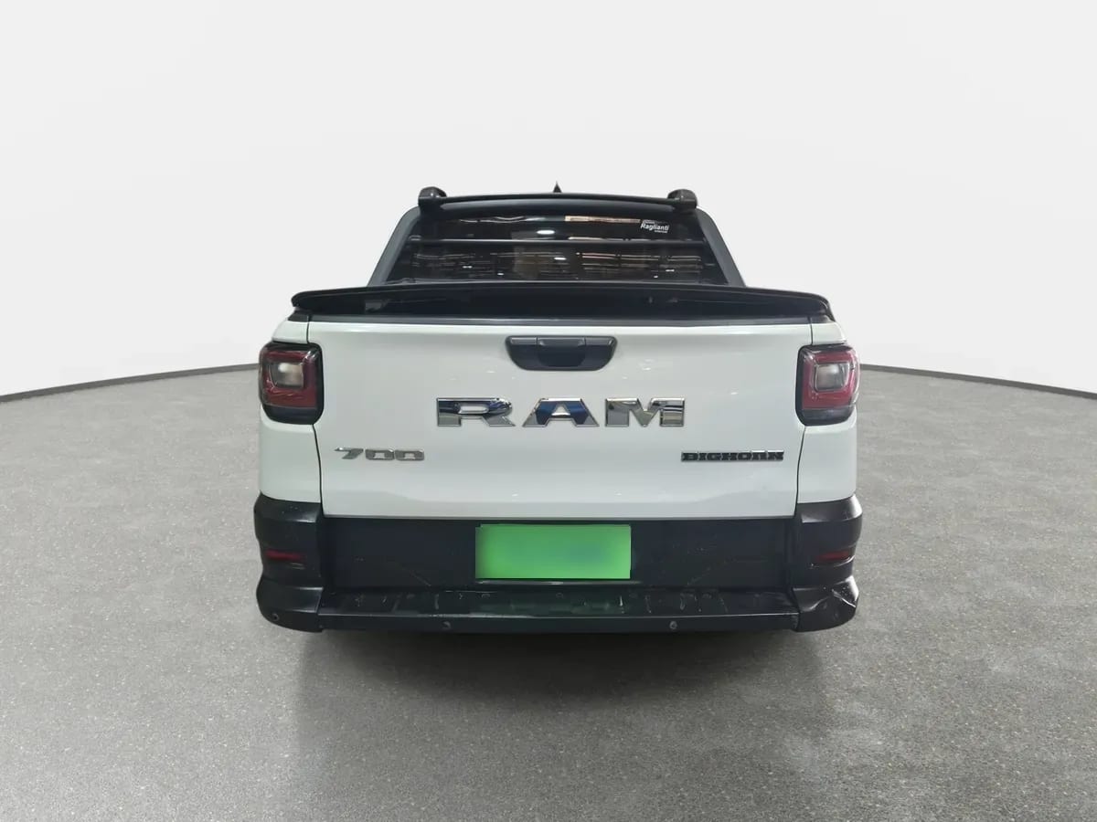 Ram 700 1.4 Bighorn 4x2 Dob. Cab. Mt 4p año 2023