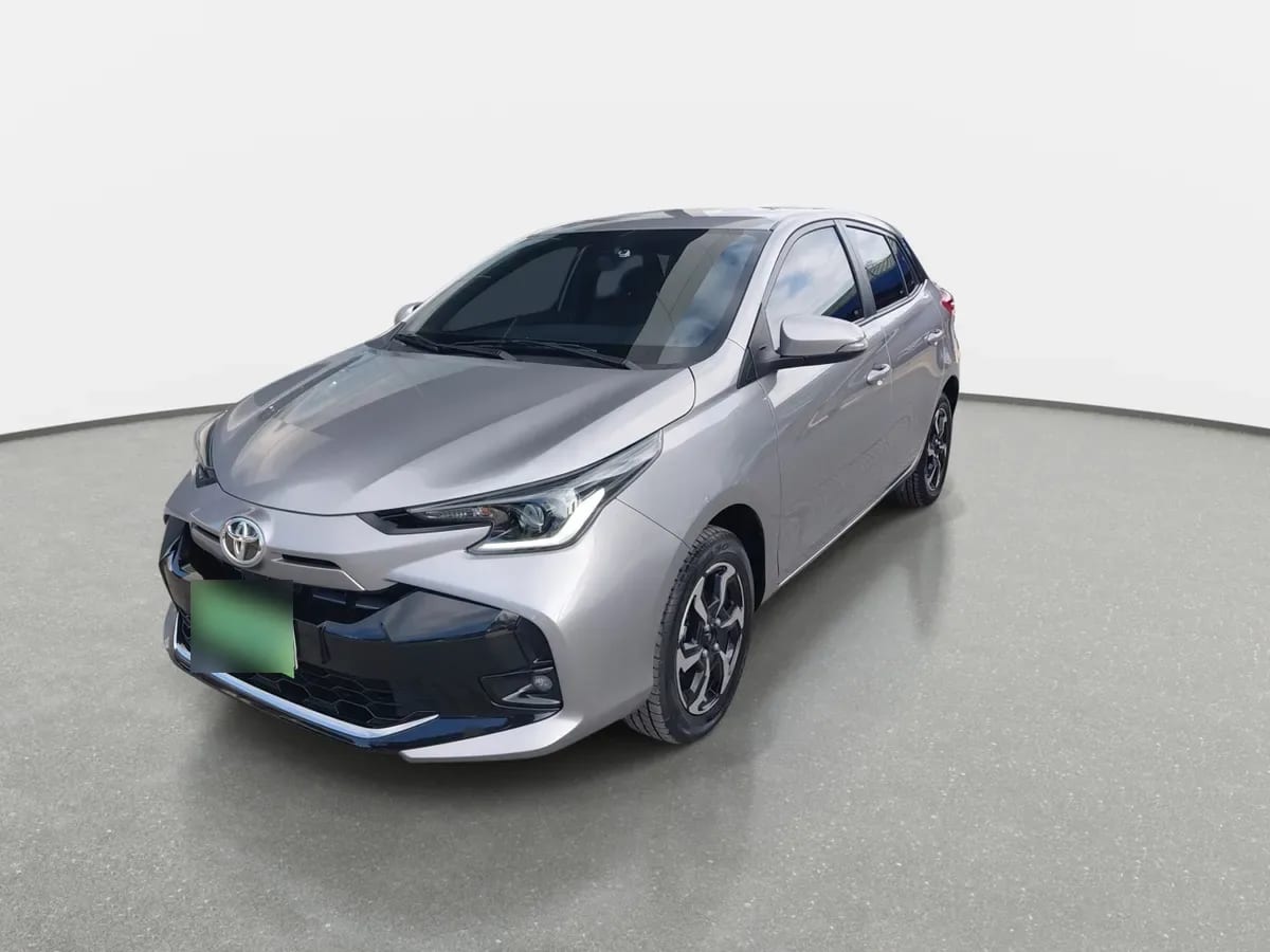 Toyota Yaris 1.5 Sport 4x2 Hb Mt 5p año 2024