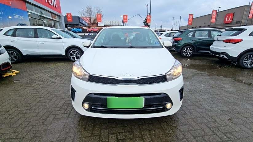 Kia Soluto 1.4 Ex Full 4x2 Srf Mt 4p año 2024