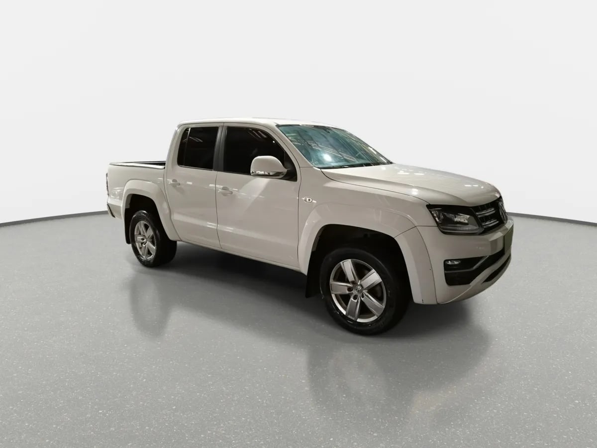 Volkswagen Amarok 2.0 Highline Diesel 4motion 4x4 Dob. Cab. At 4p año 2023