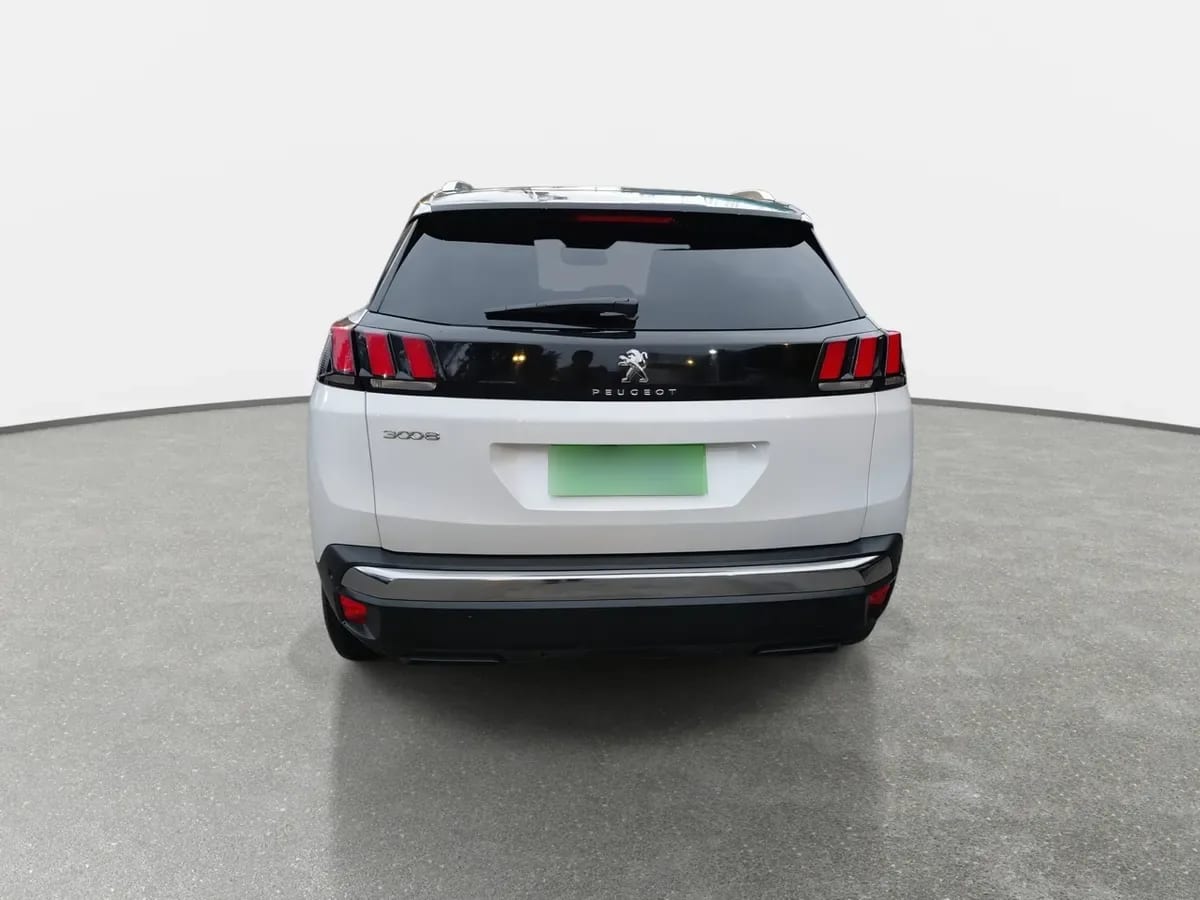 Peugeot 3008 1.5 Allure Pack Bluehdi 130 4x2 Eat8 5p año 2024
