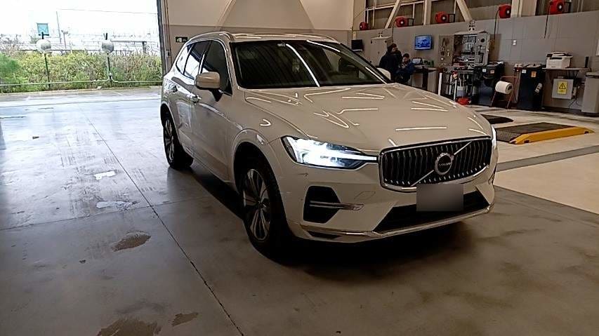 Volvo Xc60 2.0 T8 Recharge Plus Hybrid Awd At 5p año 2025