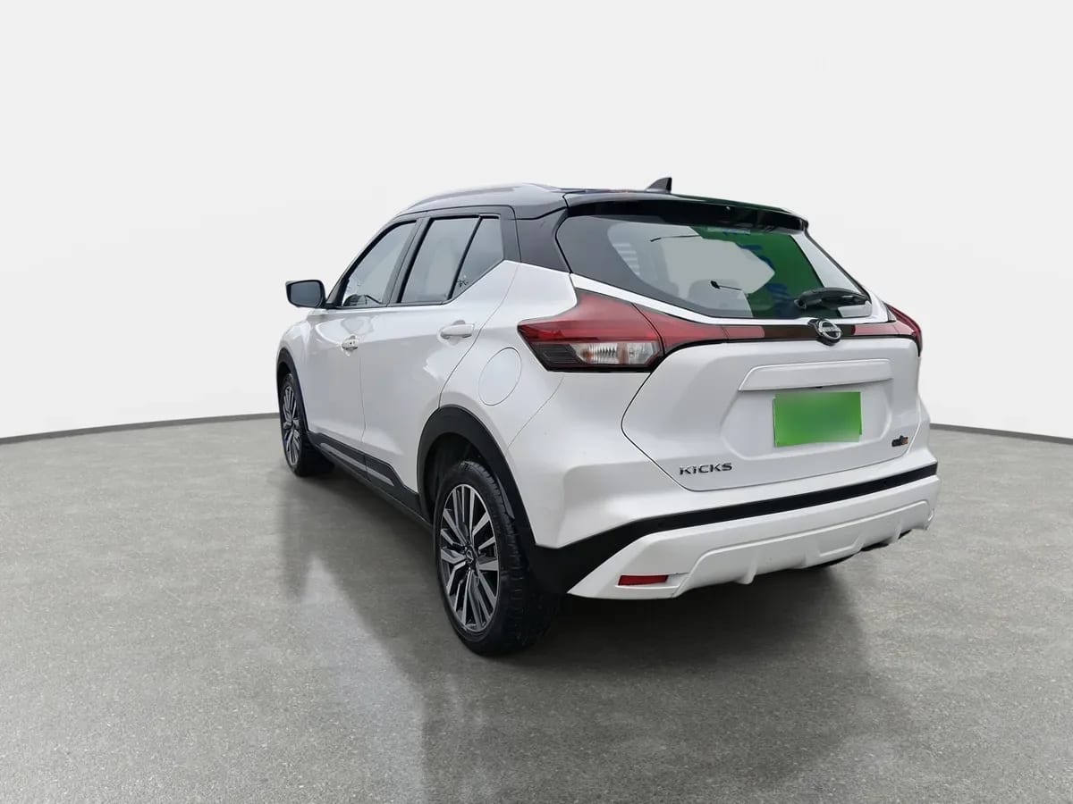 Nissan Kicks 1.6 Exclusive 4x2 Cvt At 5p año 2023