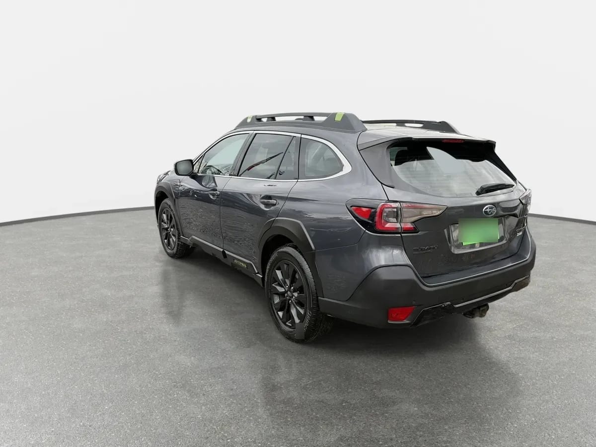 Subaru Outback 2.5i Field Edition Awd Cvt At 5p año 2024
