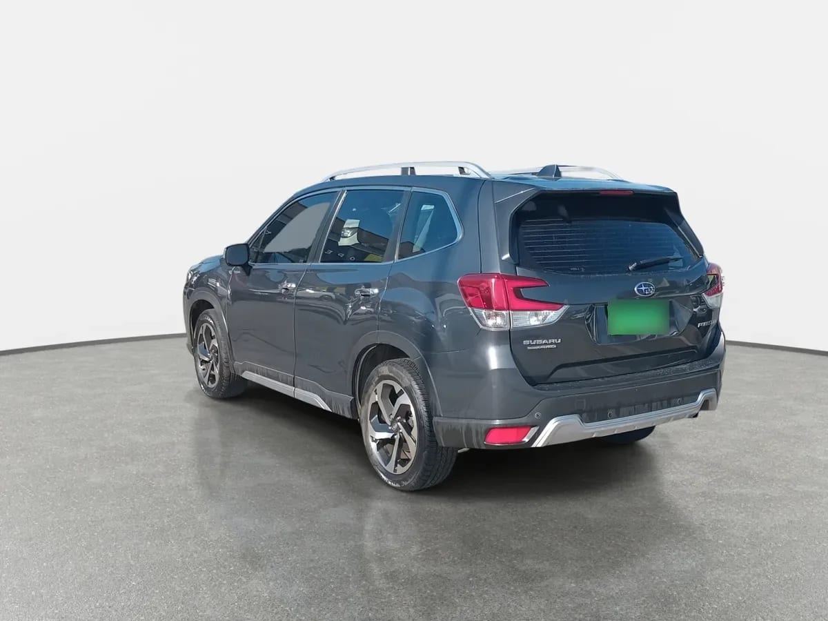 Subaru Forester 2.0i Limited Eyesight Awd At 5p año 2023